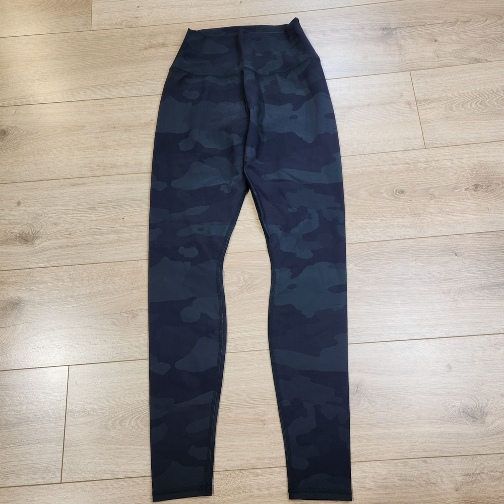 Alo Yoga Leggings Womens Medium Black Camo High Waist Ankle Yoga Pants Gym